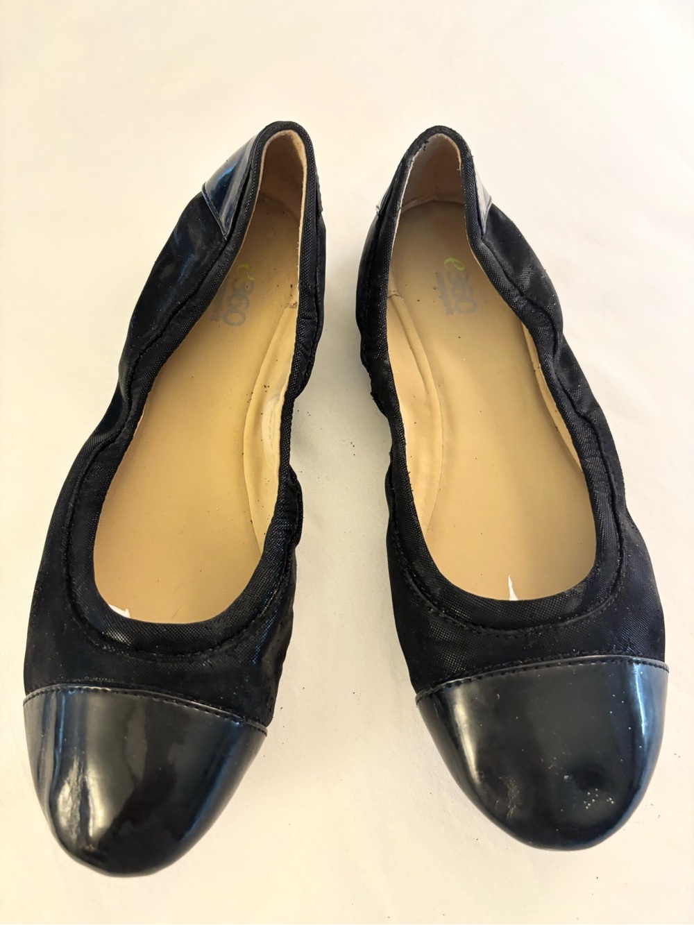 Easy Spirit Black Women's Ballet Flats with Patent Toe